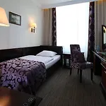 فندق Brovaria Boutique Stary Rynek - Old Town Square 3*
