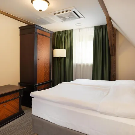 Brovaria Boutique Stary Rynek - Old Town Square Отель 3*