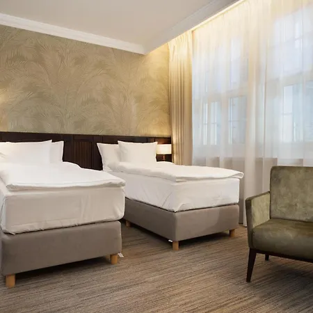 فندق Brovaria Stary Rynek - Old Town Square 3*