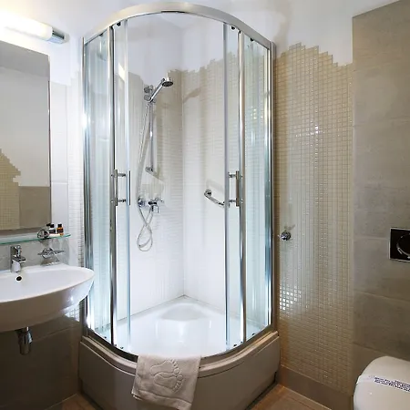 מלון Brovaria Boutique Stary Rynek - Old Town Square 3*