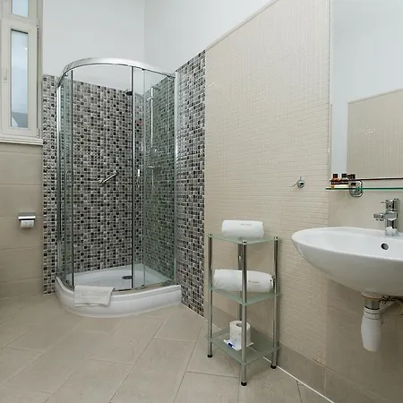 فندق Brovaria Stary Rynek - Old Town Square 3*